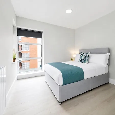Апартаменты Modern Near Bolton Square
