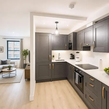 Апартаменты Modern Near Bolton Square